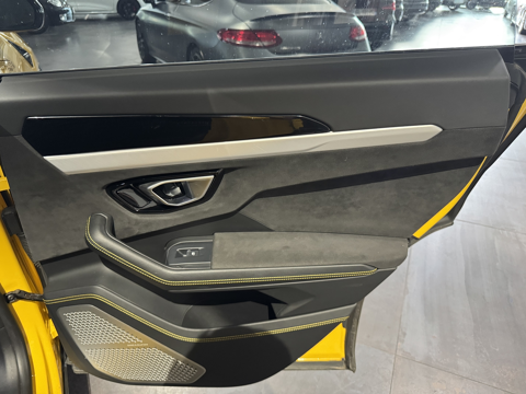 Urus V8 4.0 BI-TURBO 650CV BANG & OLUFSEN ADVANCED PLB AUTO 2018 occasion 12000 RODEZ