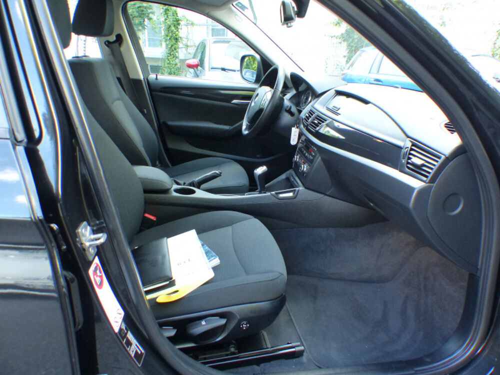 X1 (E84) SDRIVE18I 150CH LUXE 2011 occasion 77144 Mont&eacute;vrain