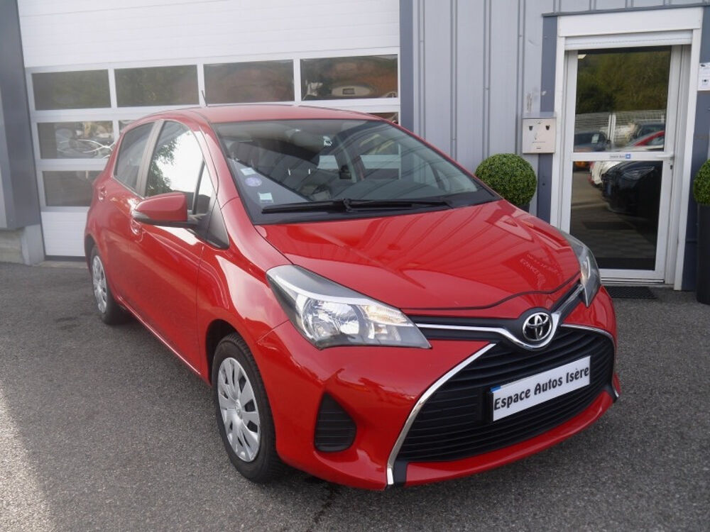 Yaris 100 VVT-I FRANCE 5P / DISTRIBUTION A CHAINE 2015 occasion 38260 La C&ocirc;te-Saint-Andr&eacute;