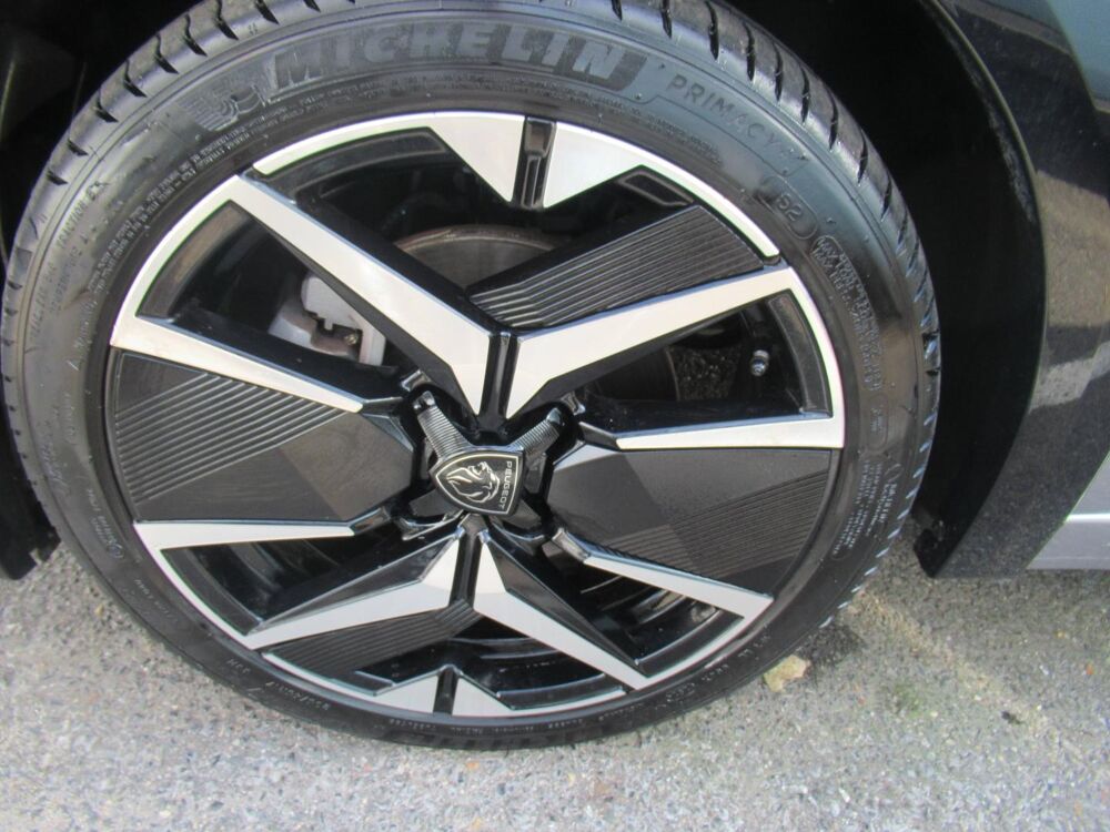 208 1.2 Hybrid 136ch GT e-DCS6 2024 occasion 91650 BREUILLET