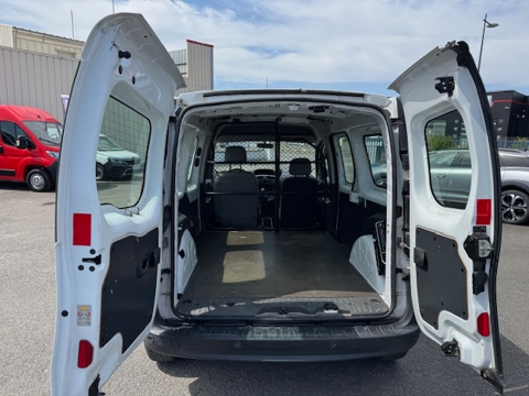 Kangoo Express MAXI CONFORT DCI 95 VITRE 2020 occasion 16400 Puymoyen