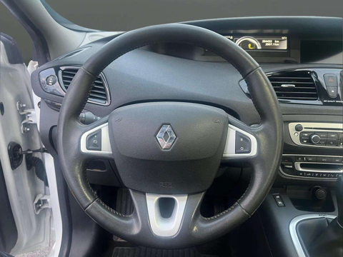 Sc&eacute;nic III 1.5 DCI 110CH FAP BOSE EDC 2012 occasion 93500 Pantin