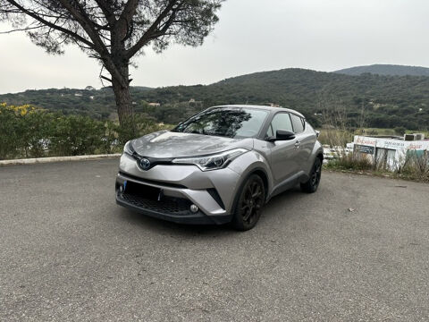 Toyota C-HR 122H COLLECTION 2WD E-CVT 2018 occasion Sainte-Maxime 83120