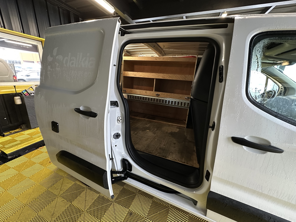 Berlingo M 1000KG BLUEHDI 100 S&S WORKER BMV5 2020 occasion 56530 Qu&eacute;ven
