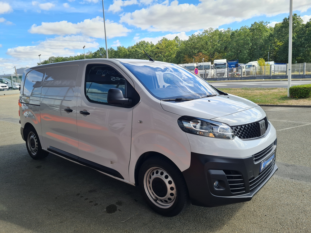 Scudo STANDARD 2.0 MULTIJET 145CH PRO LOUNGE BVA 2022 occasion 28630 Nogent-le-Phaye
