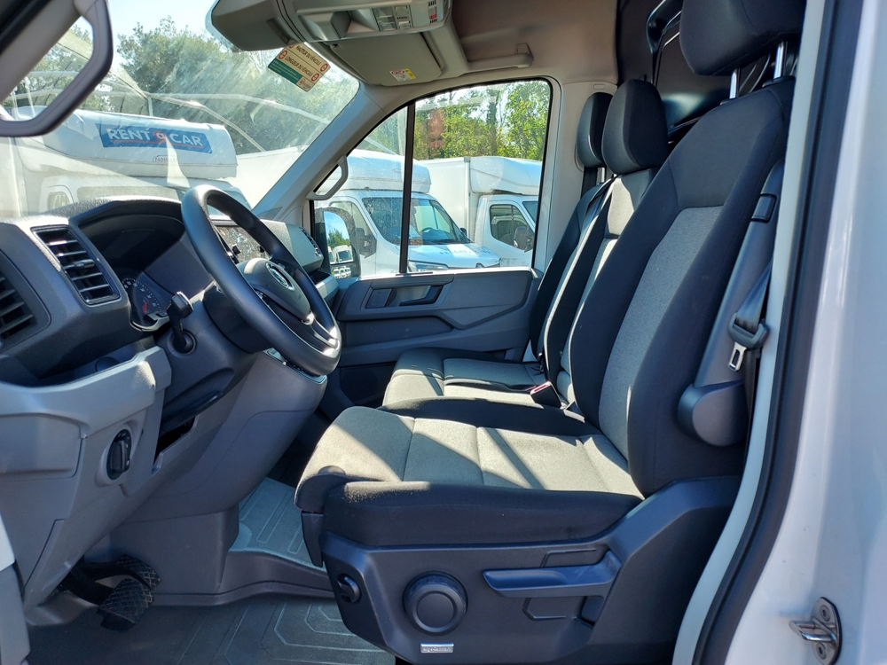 Crafter 35 L3H3 2.0 TDI 140CH BUSINESS TRACTION BVA8 2023 occasion 60600 Clermont