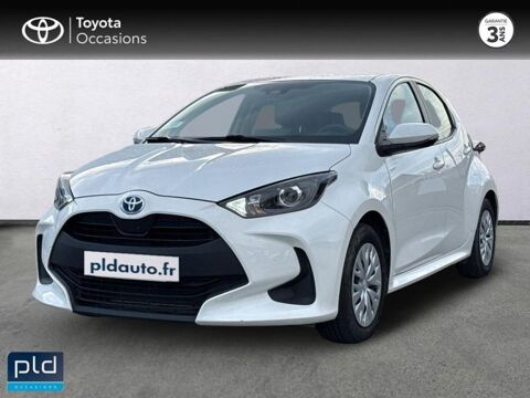 Toyota Yaris 116h Dynamic 5p MY22 2023 occasion Salon-de-Provence 13300