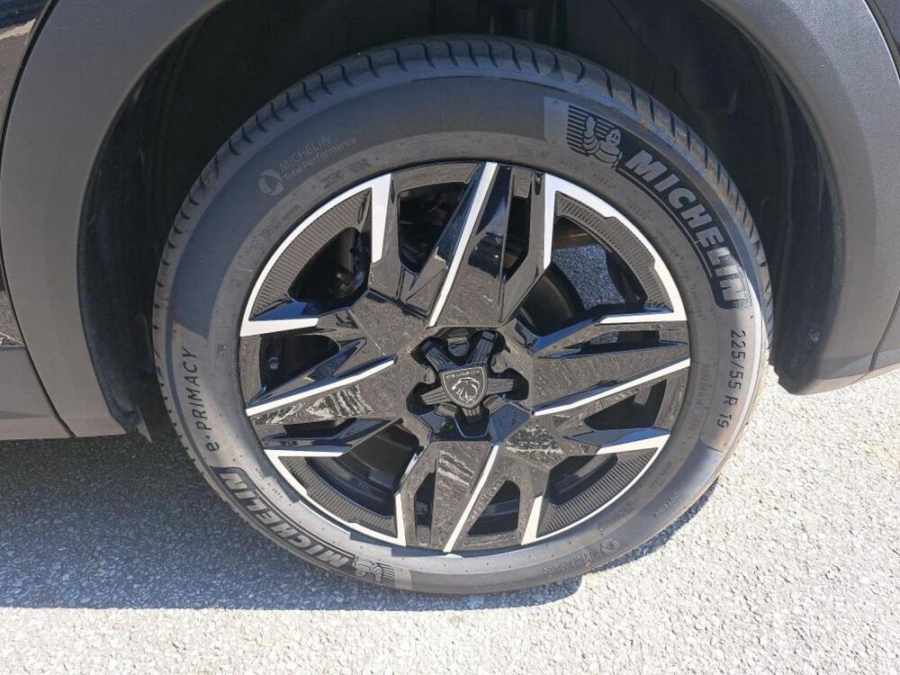 3008 1.2 Hybrid 145ch GT e-DCS6 / Toit ouvrant + Pack vision 360&deg; 2025 occasion 28500 Vernouillet