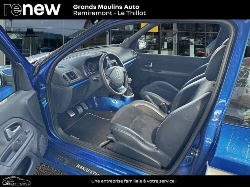 Clio 3.0 V6 255ch 3p 2004 occasion 88160 Le Thillot