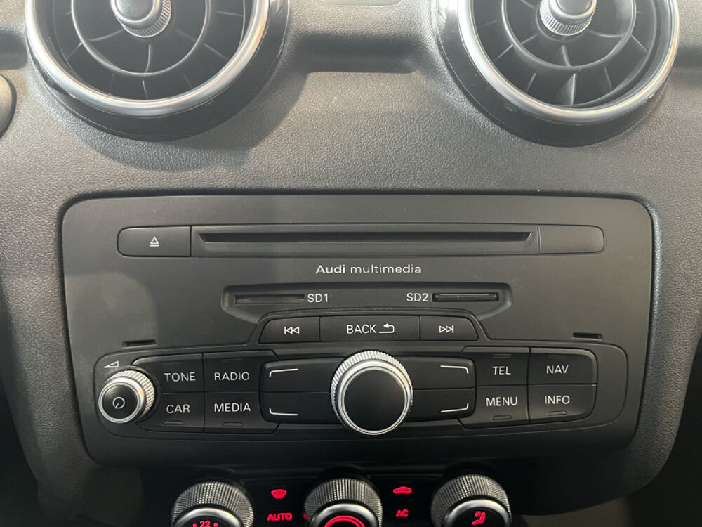 A1 1.2 TFSI 86CH AMBITION LUXE 2012 occasion 09000 Foix