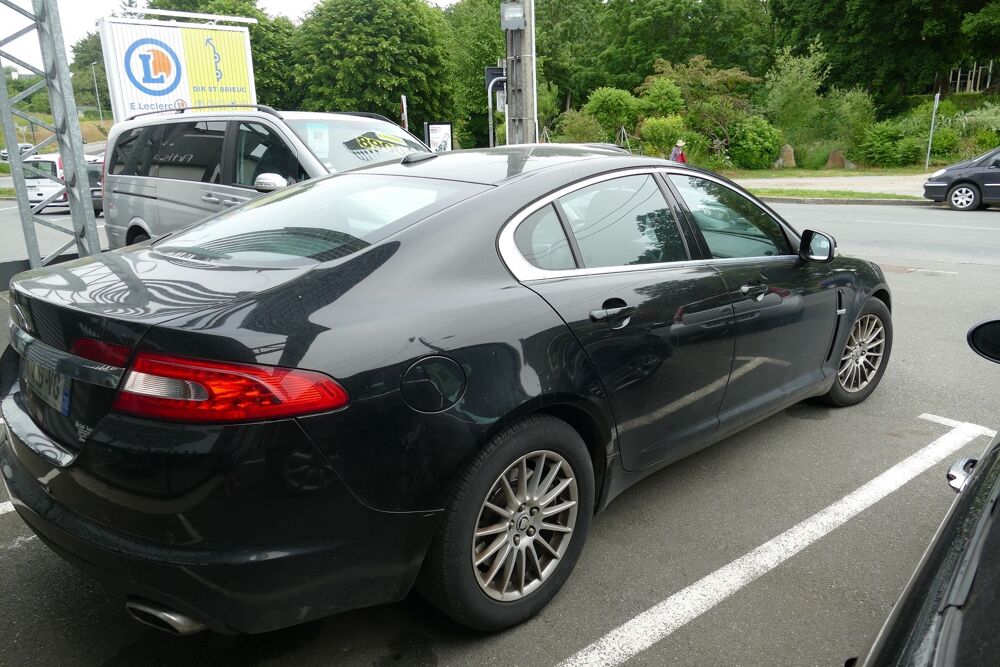 XF 2.7D BI-TURBO LUXE / I / PH1 2008 occasion 22100 Dinan