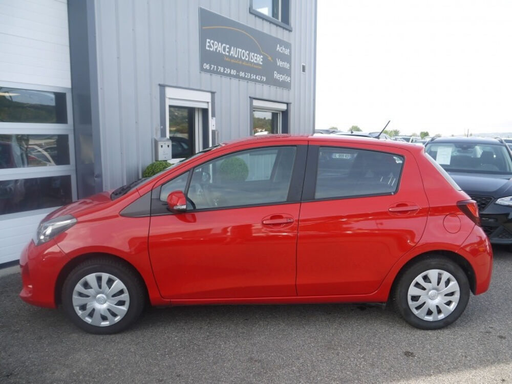 Yaris 100 VVT-I FRANCE 5P / DISTRIBUTION A CHAINE 2015 occasion 38260 La C&ocirc;te-Saint-Andr&eacute;