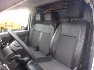 Vivaro L3 AUGMENTE 2.0 D 120CH PACK BUSINESS 2021 occasion 27310 Bourg-Achard