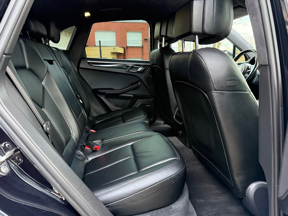 Macan (95B) 3.6 V6 400CH TURBO PDK/ CARNET PORSCHE/ 2014 occasion 38340 Voreppe