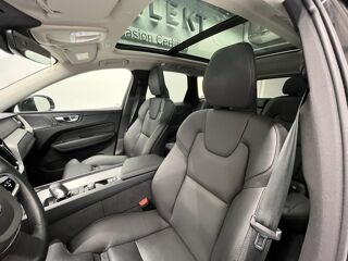 XC60 T6 Hybride Rechargeable 350 Ultra Style Chrome Geartronic 8 2024 occasion 91200 Athis-Mons