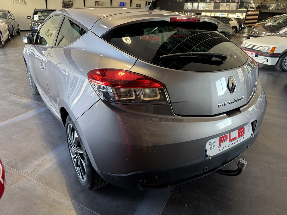 M&eacute;gane III Coup&eacute; 1.5 DCI 110CH BOSE 99 900 KM PLB AUTO 2014 occasion 12000 RODEZ