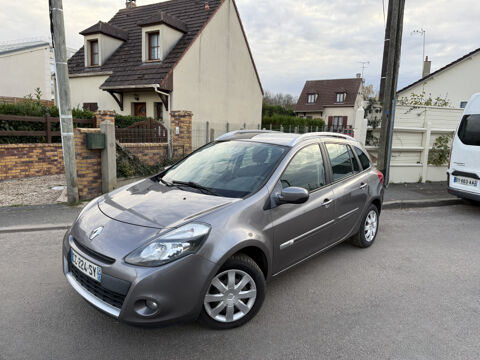 Renault clio iii estate 1.5 DCI 75CH TOMTOM LIVE ECO²