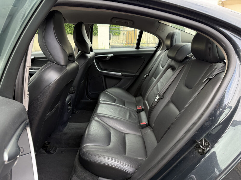 S60 D5 205CH SUMMUM GEARTRONIC 2011 occasion 95480 PIERRELAYE