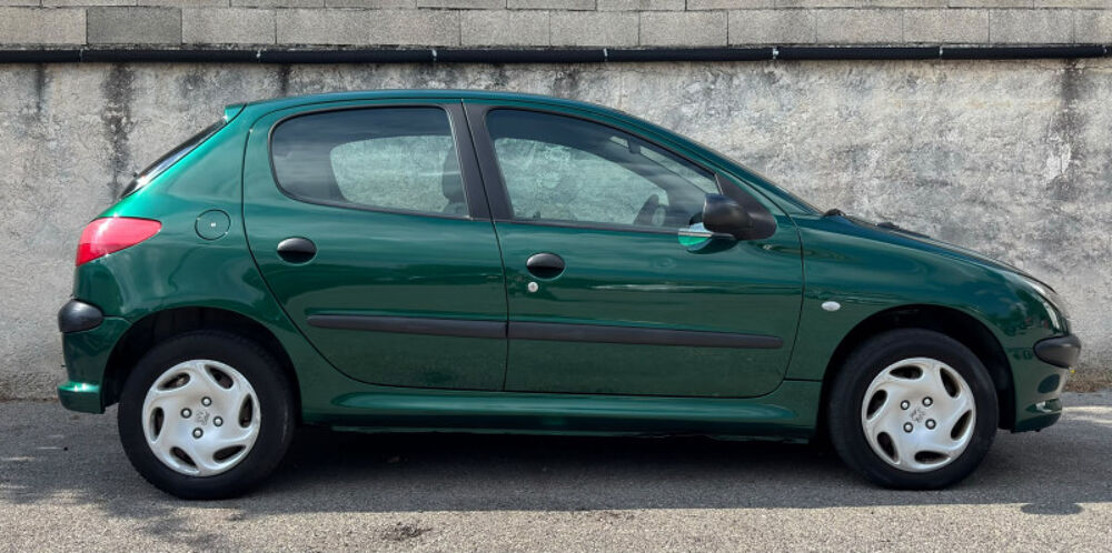 206 1.9 D XR PRESENCE 5P 2003 occasion 13400 AUBAGNE