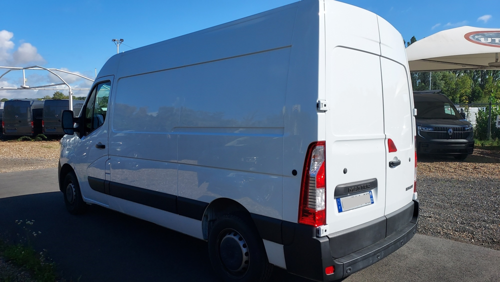 Master F3300 L2H2 2.3 BLUE DCI 135CH CONFORT EURO6 2023 occasion 60600 Clermont