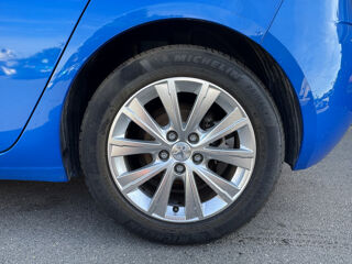 308 1.2 PURETECH 110CH S&S STYLE 1ERE MAIN // FAIBLE KM 2020 occasion 93220 Gagny