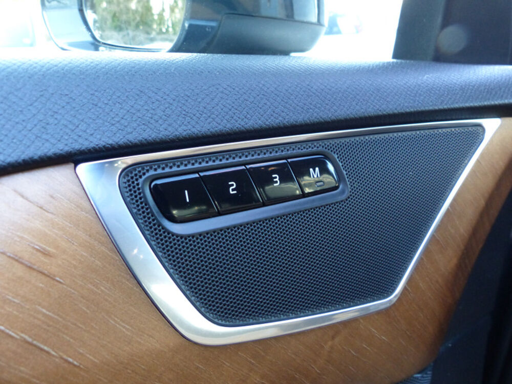 XC90 D5 AWD 225CH INSCRIPTION GEARTRONIC 7 PLACES 2015 occasion 77144 Mont&eacute;vrain