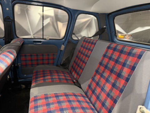 R4 112302 A 1985 occasion 63170 Aubi&egrave;re