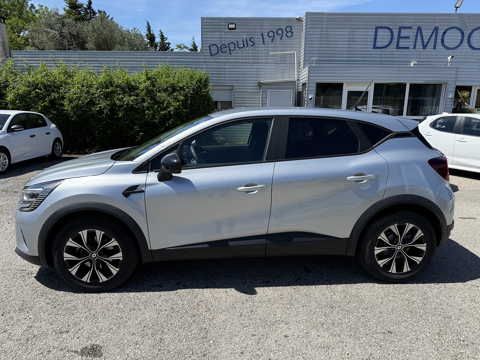 Captur 1.6 E-TECH FULL HYBRID 145CH EVOLUTION 2024 occasion 26740 Les Tourrettes