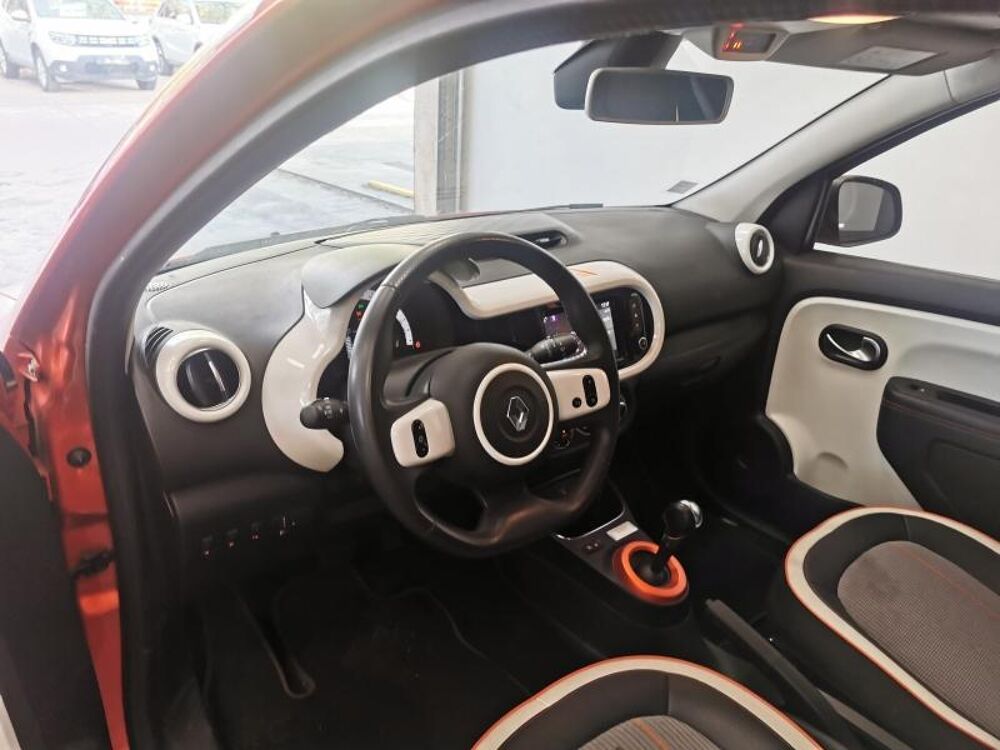 Twingo E-Tech Electric Vibes R80 Achat Int&eacute;gral - 21 2021 occasion 78300 Poissy