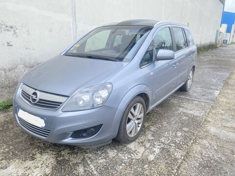 Annonce voiture Opel Zafira 3999 