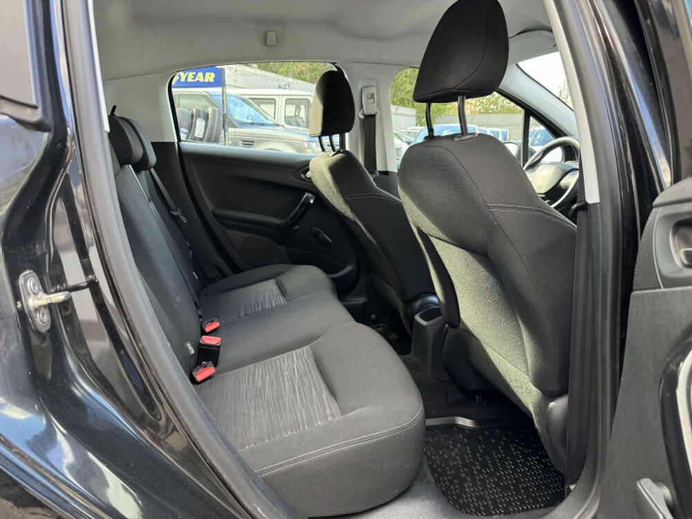 208 1.2 PURETECH ACTIVE 5P FAIBLE KM 2014 occasion 93220 Gagny