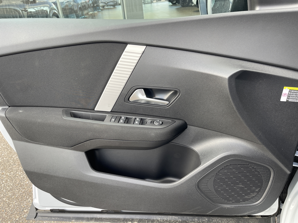 C4 1.2 HYBRIDE 145CH S&S BUSINESS AUTOMATIQUE 2025 occasion 33700 M&eacute;rignac