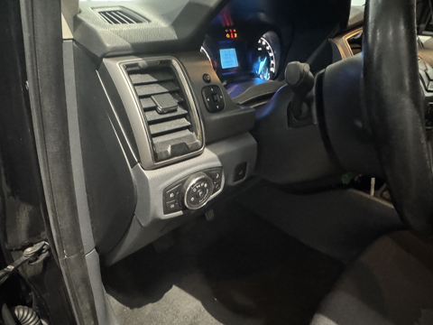 Ranger 2.2 TDCI 160CH DOUBLE CABINE LIMITED 2017 occasion 12000 RODEZ