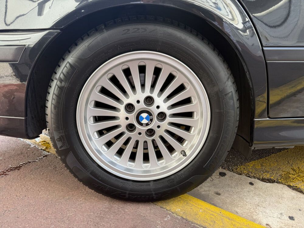 S&eacute;rie 5 (E39) 525DA 163CH PACK LUXE 2000 occasion 06400 Cannes