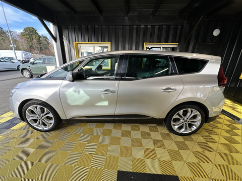 Grand scenic IV 1.7 BLUE DCI 120CH BUSINESS 7 PLACES 2019 occasion 56530 Qu&eacute;ven