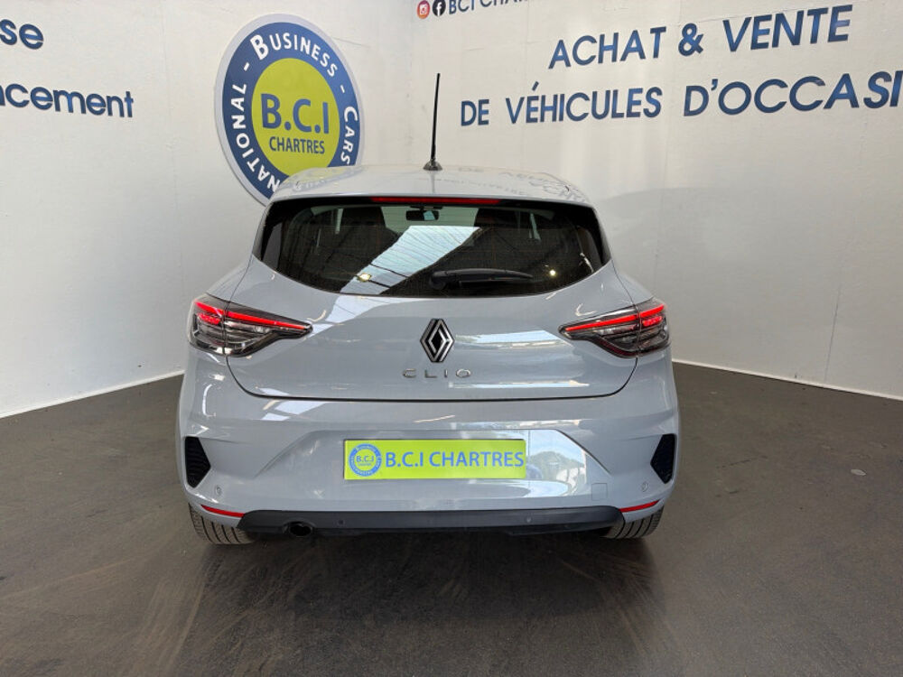 Clio V 1.5 BLUE DCI 100CH EVOLUTION 2024 occasion 28630 Nogent-le-Phaye