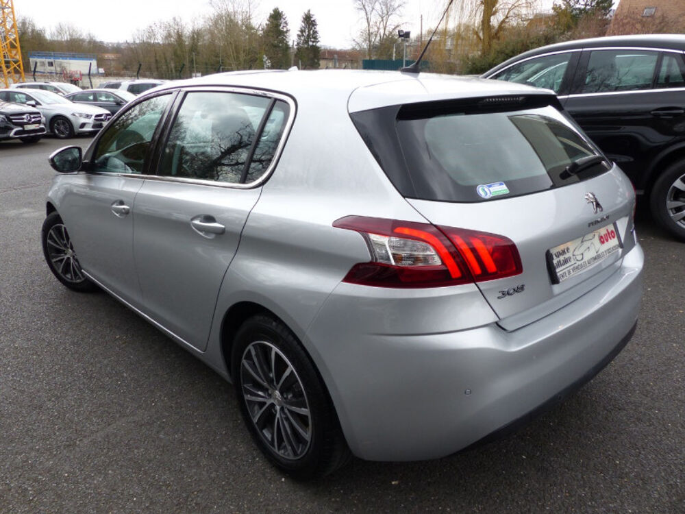 308 1.2 PURETECH 130CH ALLURE S&S 5P 2016 occasion 77144 Mont&eacute;vrain