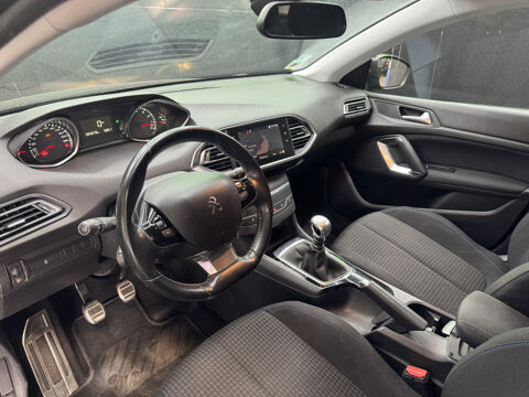 308 1.2 PURETECH 110CH E6.3 S&S STYLE 2019 occasion 57185 CLOUANGE