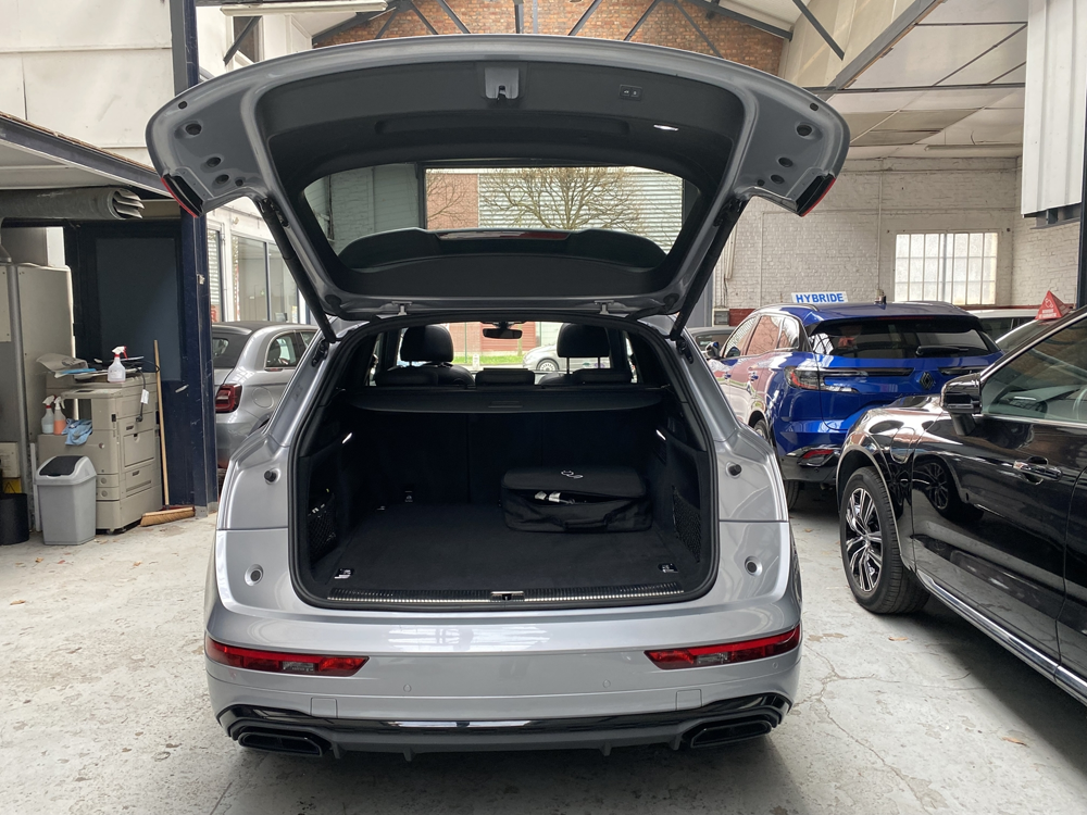Q5 50 TFSI E 299CH S LINE QUATTRO S TRONIC 7-TOIT OUVRANT- APPL 2021 occasion 78800 HOUILLES