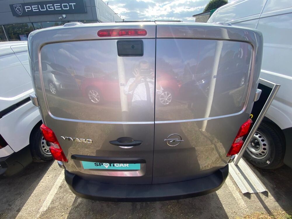 Vivaro M 2.2 Diesel 150ch Pack Premium Connect automatique 2026 occasion 95500 Gonesse