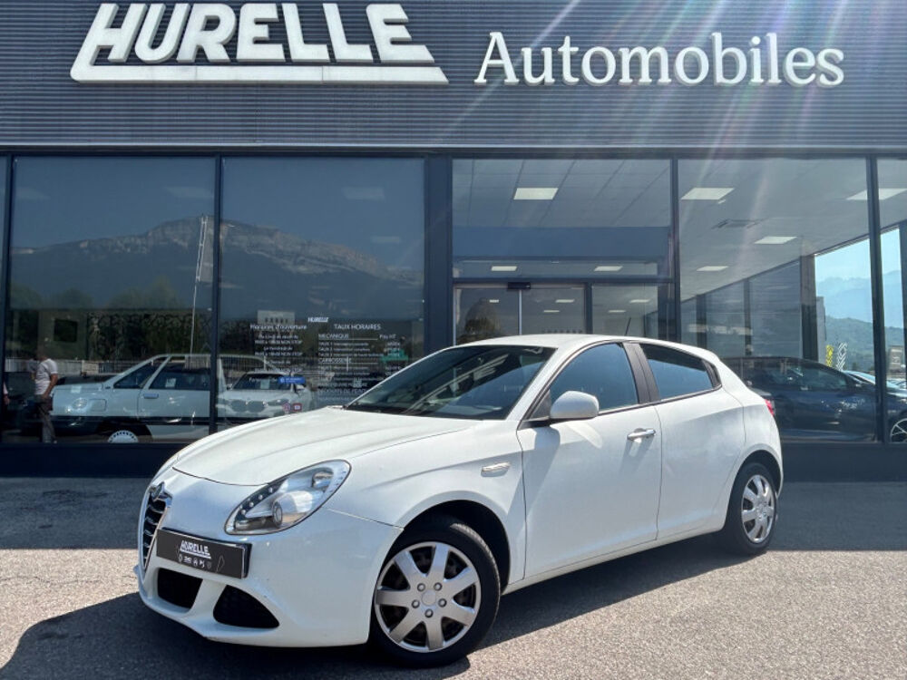 Giulietta 1.4 16V T-JET GIULIETTA STOP&START / DISTRIBUTION NEUVE 2012 occasion 38130 ECHIROLLES