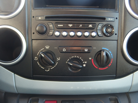Berlingo 1.6 HDI75 ATTRACTION 4P 2014 occasion 10600 Savi&egrave;res