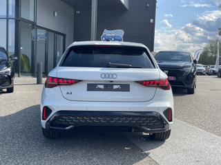 A3 1.5 TFSI 150CH HYBRIDE S LINE S TRONIC 7 2026 occasion 33700 M&eacute;rignac