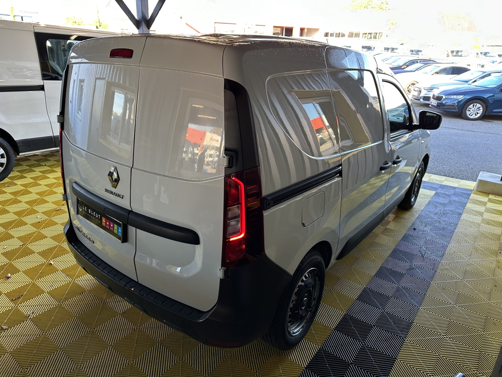 Express 1.5 BLUE DCI 95CH CONFORT 2021 occasion 56530 Qu&eacute;ven
