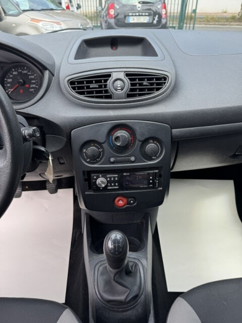 Clio III 1.5 DCI 75CH EXPRESSION CLIM ECO&sup2; 5P 2010 occasion 93220 Gagny