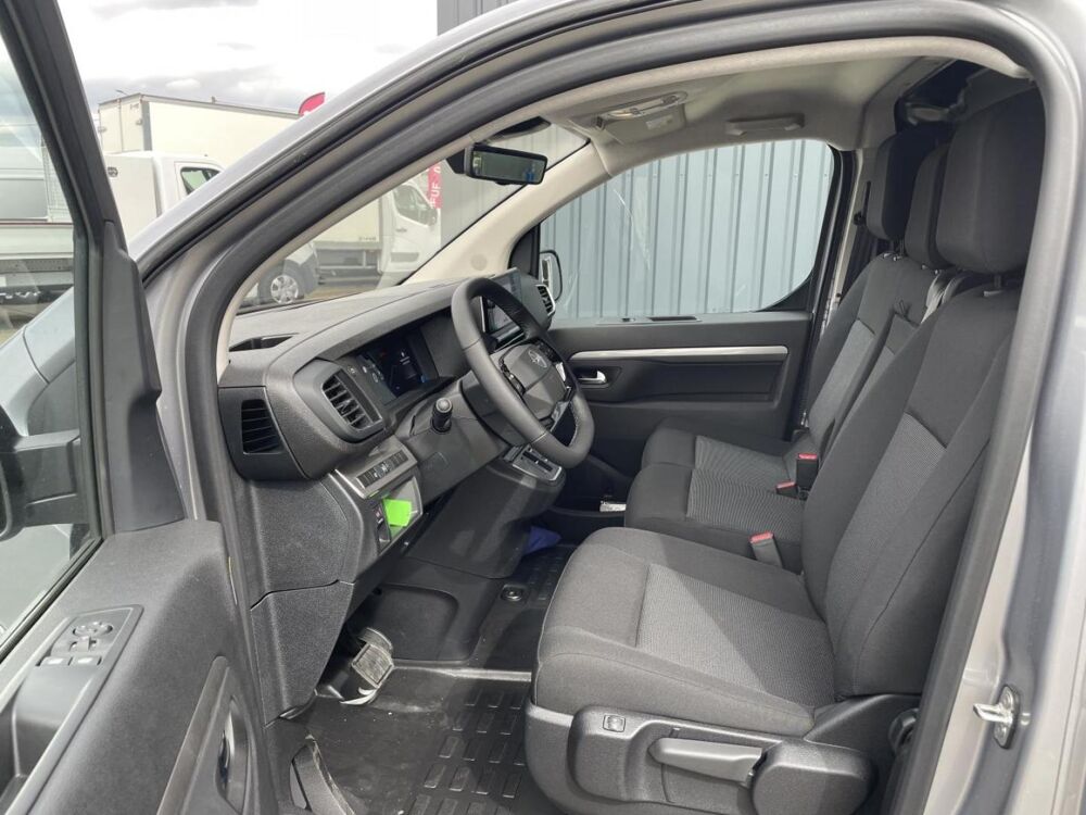 Vivaro M 2.0 Diesel 180ch automatique Sportive 2026 occasion 17450 Saint-Laurent-de-la-Pr&eacute;e