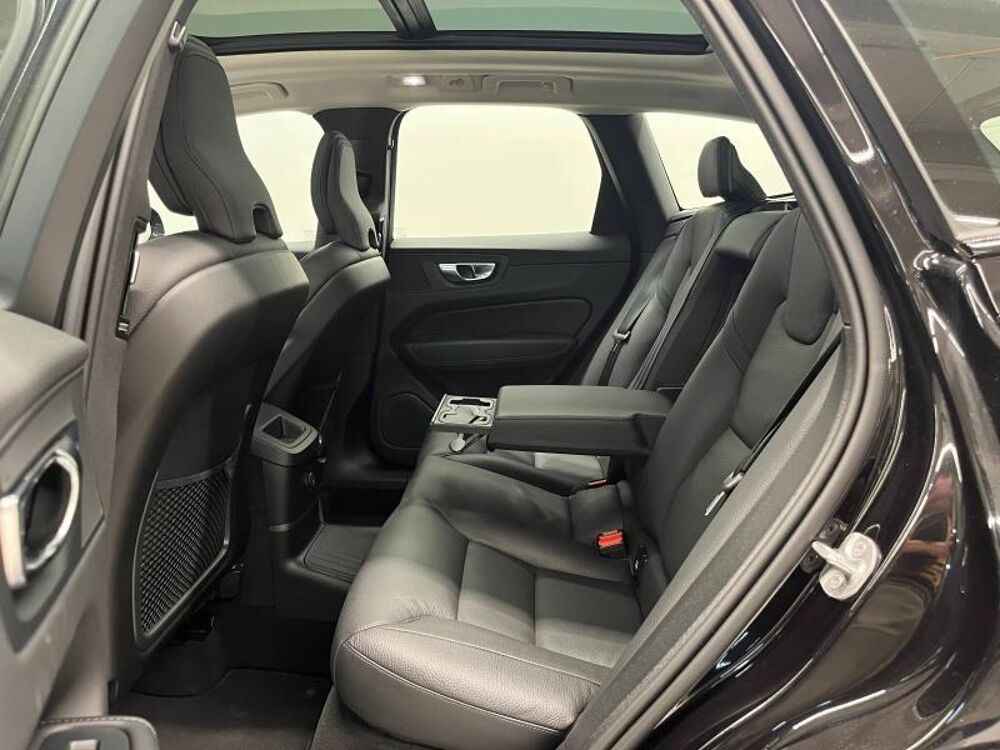 XC60 T6 Hybride Rechargeable 350 Plus Style Dark Geartronic 8 AWD 2024 occasion 91200 Athis-Mons