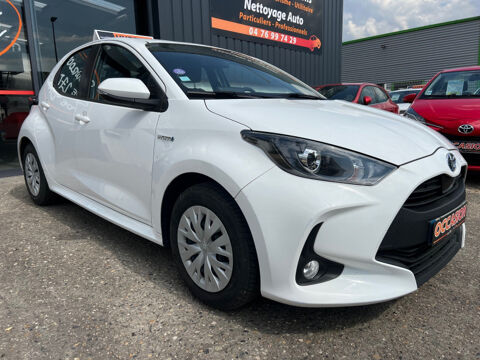 Yaris 116H DYNAMIC BUSINESS 5P + PROGRAMME BEYOND ZERO ACADEMY MY2 2023 occasion 38920 Crolles