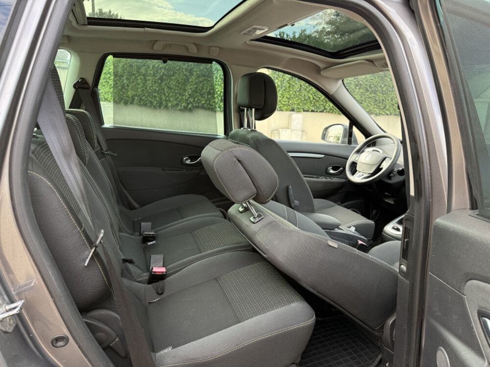Sc&eacute;nic III 2.0 16V 140CH PRIVILEGE CVT 2009 occasion 95480 PIERRELAYE