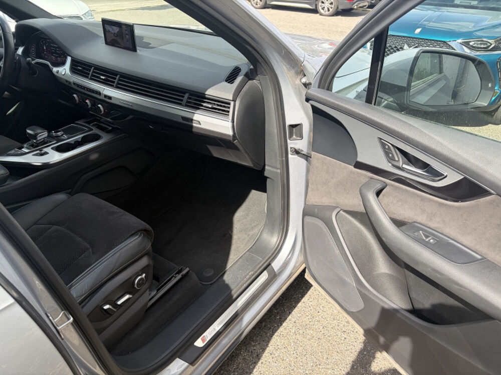 Q7 3.0 V6 TDI 272 CH CLEAN DIESEL S LINE QUATTRO TIPTRONIC 7 PL 2017 occasion 31770 Colomiers